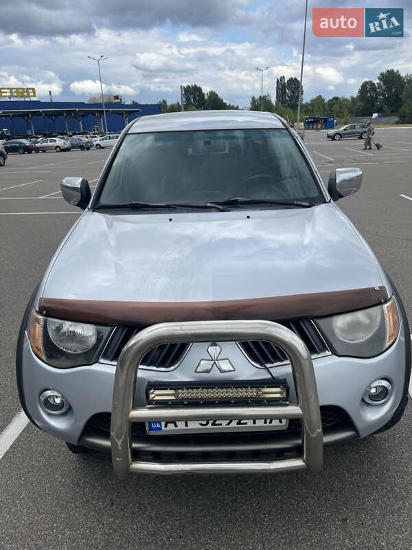 Пикап Mitsubishi L 200 2008 в Киеве