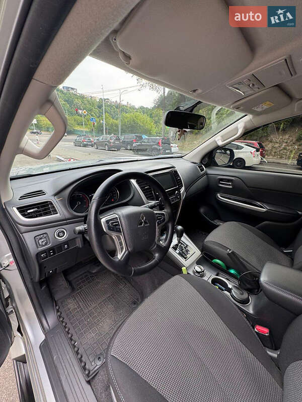 Пикап Mitsubishi L 200 2018 в Киеве