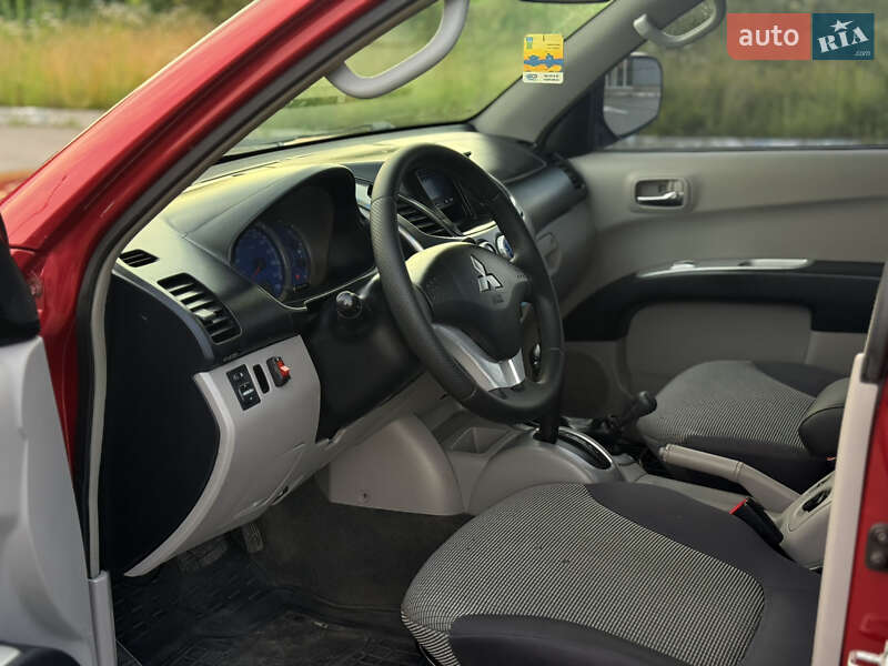 Пикап Mitsubishi L 200 2008 в Мене