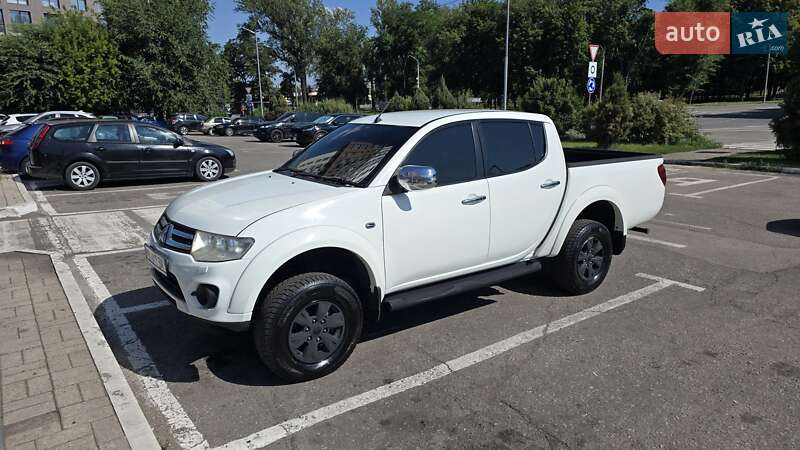 Пикап Mitsubishi L 200 2014 в Днепре