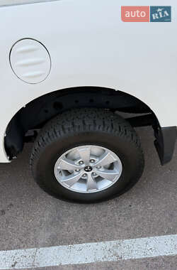 Пикап Mitsubishi L 200 2012 в 