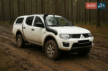 Пикап Mitsubishi L 200 2012 в Житомире