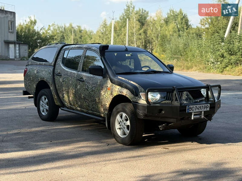 Mitsubishi L 200 2008