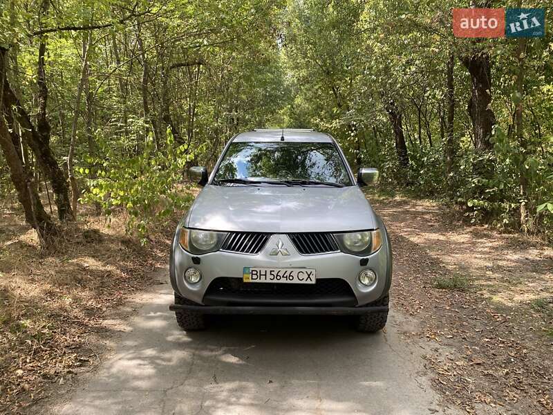 Mitsubishi L 200 2008