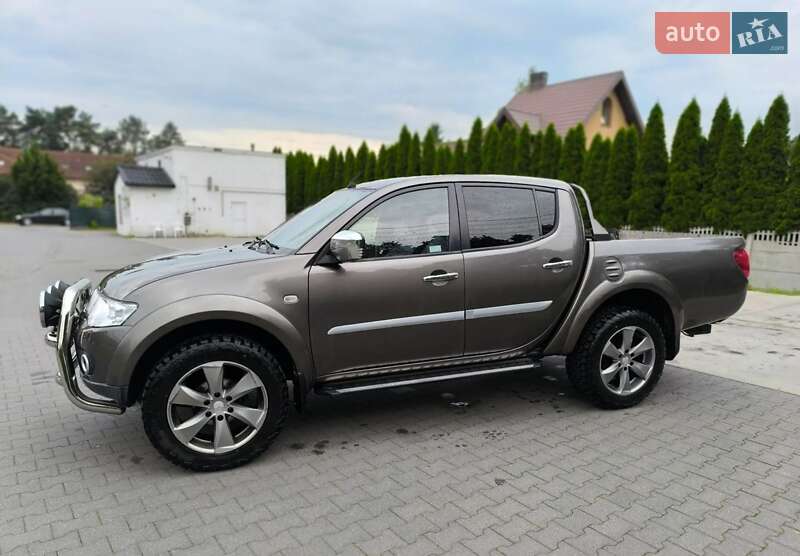 Mitsubishi L 200 1990