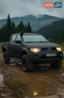 Пікап Mitsubishi L 200 2008 в Житомирі