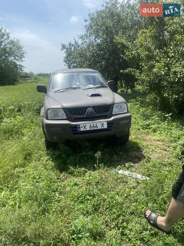 Пикап Mitsubishi L 200 2005 в Близнюках