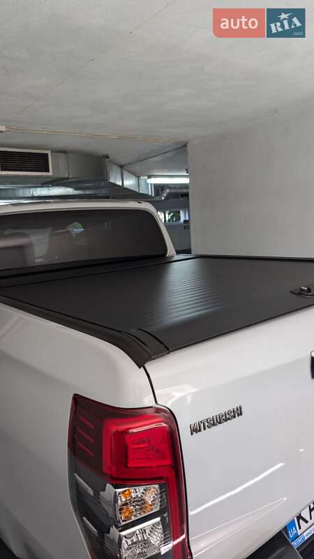 Пикап Mitsubishi L 200 2019 в Киеве
