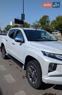 Пикап Mitsubishi L 200 2019 в 