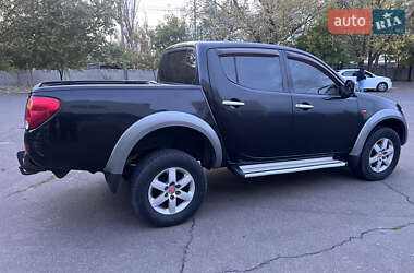 Пікап Mitsubishi L 200 2009 в Миколаєві