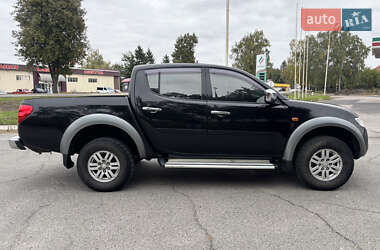 Пикап Mitsubishi L 200 2009 в 