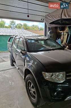 Пикап Mitsubishi L 200 2014 в 