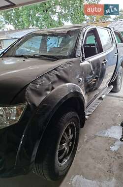Пикап Mitsubishi L 200 2014 в 