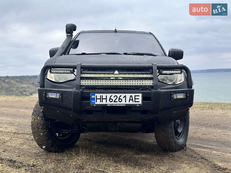 Пикап Mitsubishi L 200 2013 в Одессе фото 10 Пикап Mitsubishi L 200 2013 в Одессе
