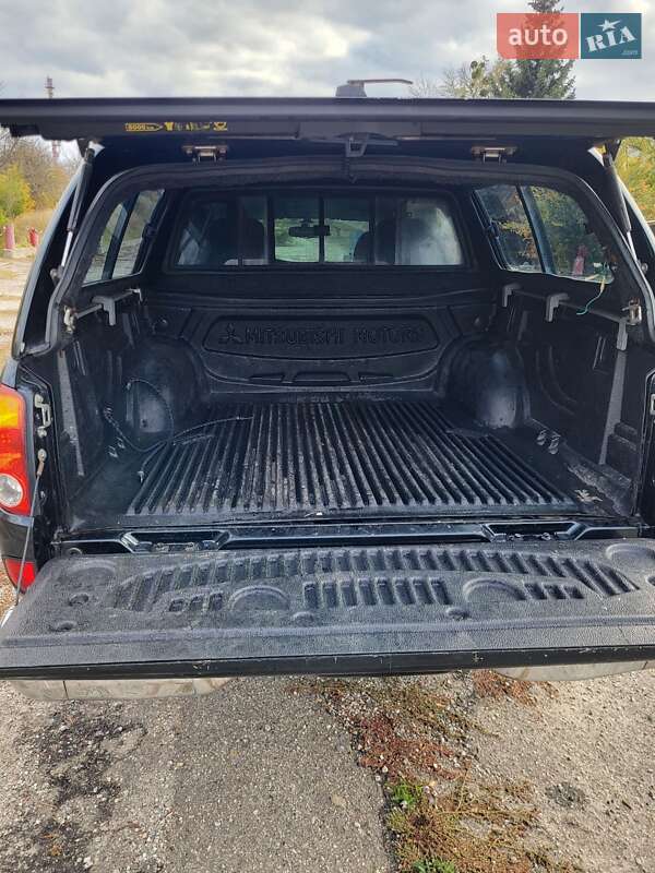 Пікап Mitsubishi L 200 2008 в Ізюмі фото 7 Пікап Mitsubishi L 200 2008 в Ізюмі