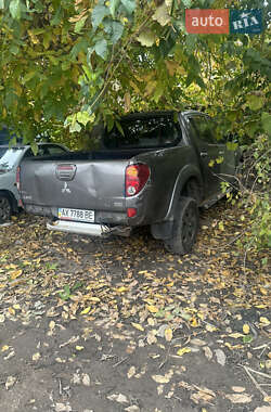 Пікап Mitsubishi L 200 2010 в  фото 9 Пікап Mitsubishi L 200 2010 в
