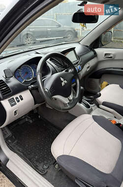 Пікап Mitsubishi L 200 2008 в  фото 18 Пікап Mitsubishi L 200 2008 в
