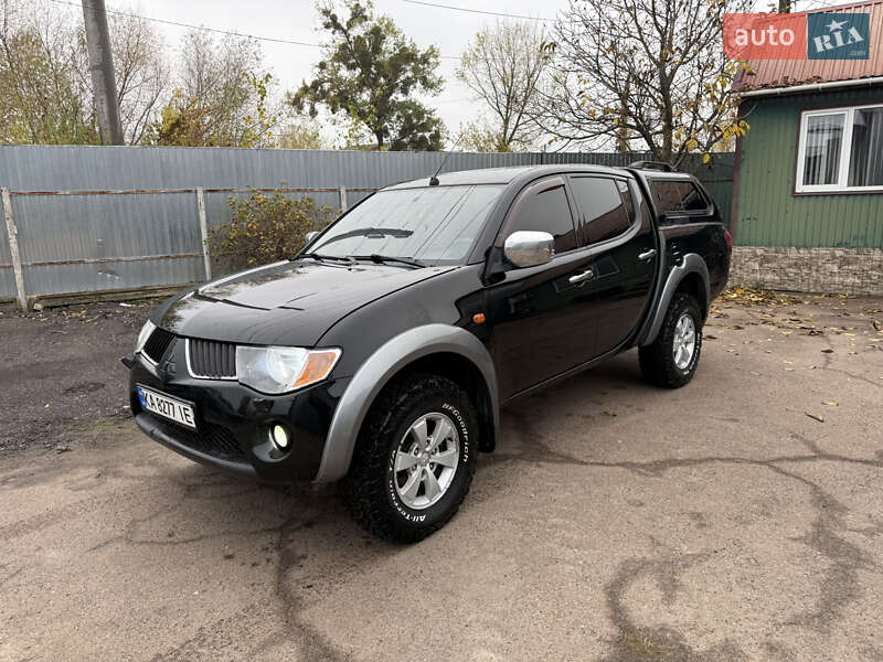 Пікап Mitsubishi L 200 2008 в Житомирі