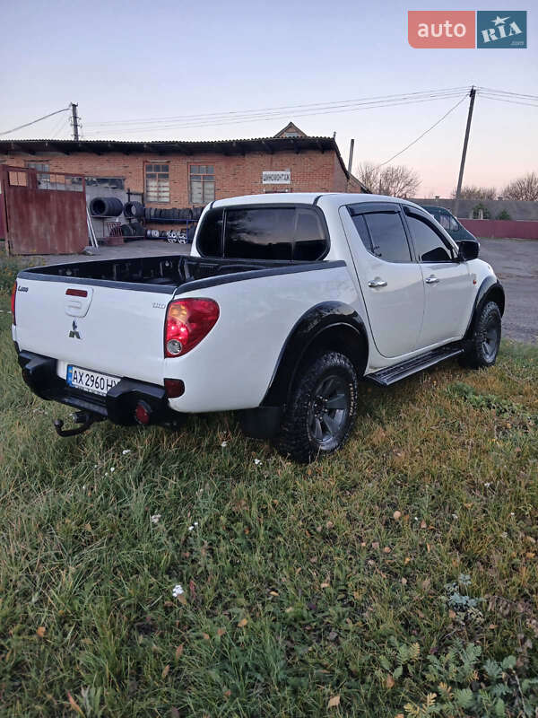 Пикап Mitsubishi L 200 2008 в Краснокутске фото 5 Пикап Mitsubishi L 200 2008 в Краснокутске