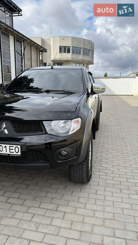 Пикап Mitsubishi L 200 2013 в Одессе