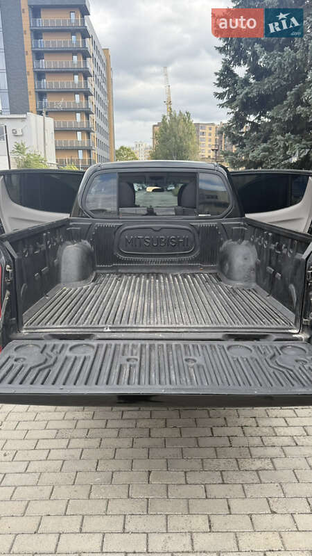 Пикап Mitsubishi L 200 2013 в Одессе