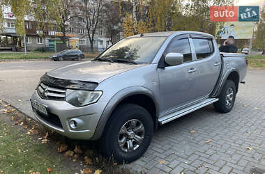 Пікап Mitsubishi L 200 2011 в Шептицькому Пікап Mitsubishi L 200 2011 в Шептицькому