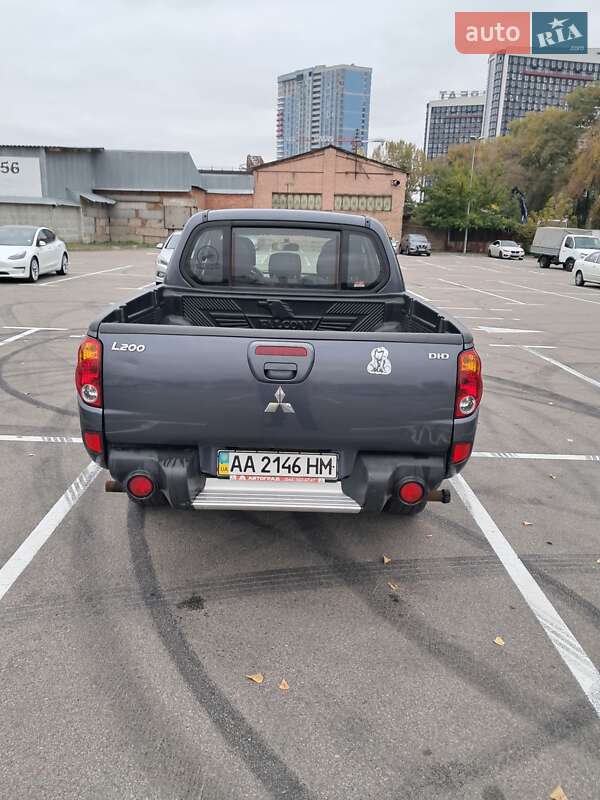 Пикап Mitsubishi L 200 2008 в Киеве