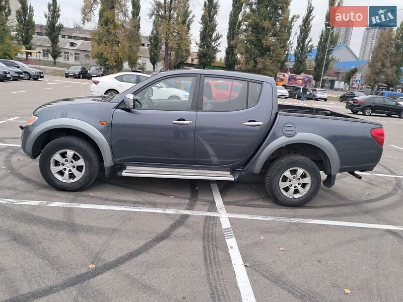 Пикап Mitsubishi L 200 2008 в Киеве