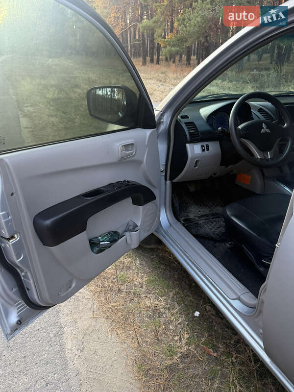Пикап Mitsubishi L 200 2008 в Балаклее фото 8 Пикап Mitsubishi L 200 2008 в Балаклее