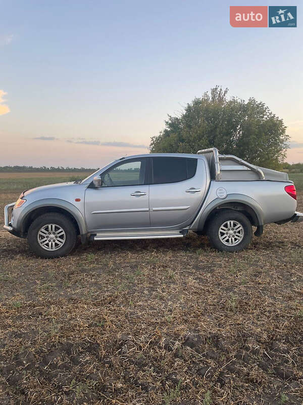 Пикап Mitsubishi L 200 2008 в Глобине фото 3 Пикап Mitsubishi L 200 2008 в Глобине