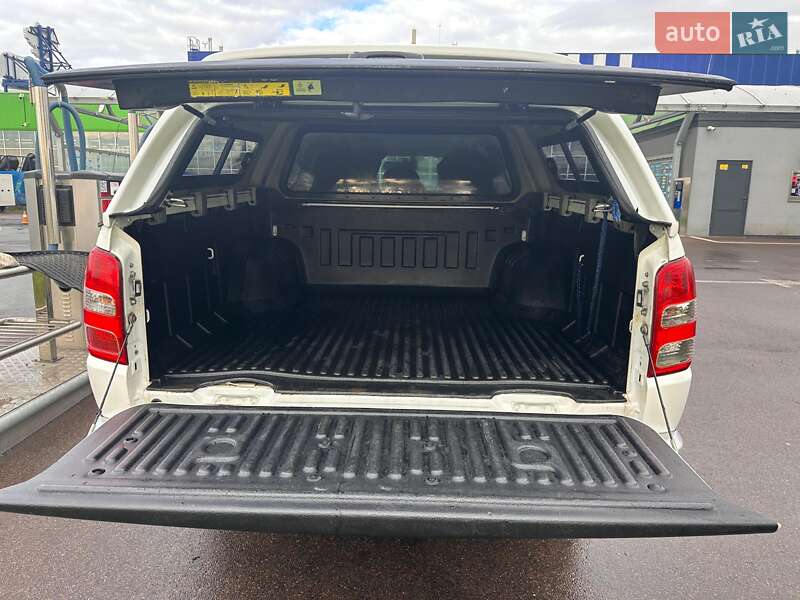Пикап Mitsubishi L 200 2017 в Борисполе фото 6 Пикап Mitsubishi L 200 2017 в Борисполе