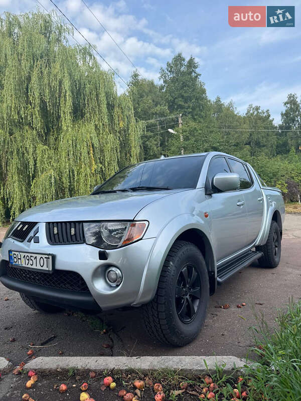 Пікап Mitsubishi L 200 2008 в Києві