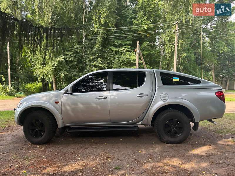 Пікап Mitsubishi L 200 2008 в Києві