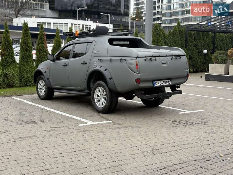 Пикап Mitsubishi L 200 2007 в Киеве фото 6 Пикап Mitsubishi L 200 2007 в Киеве