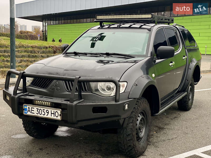 Пикап Mitsubishi L 200 2007 в Киеве фото 2 Пикап Mitsubishi L 200 2007 в Киеве