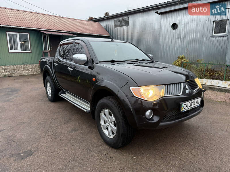 Пікап Mitsubishi L 200 2008 в Житомирі