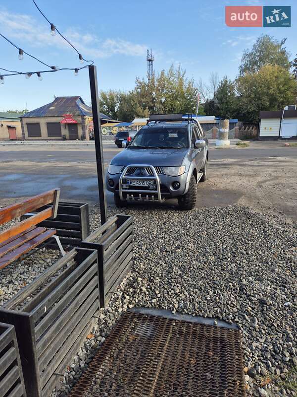 Пикап Mitsubishi L 200 2008 в Чернигове фото 5 Пикап Mitsubishi L 200 2008 в Чернигове