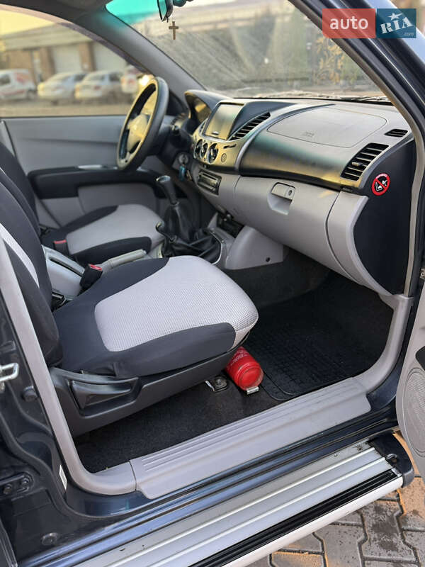Пікап Mitsubishi L 200 2008 в Одесі фото 9 Пікап Mitsubishi L 200 2008 в Одесі
