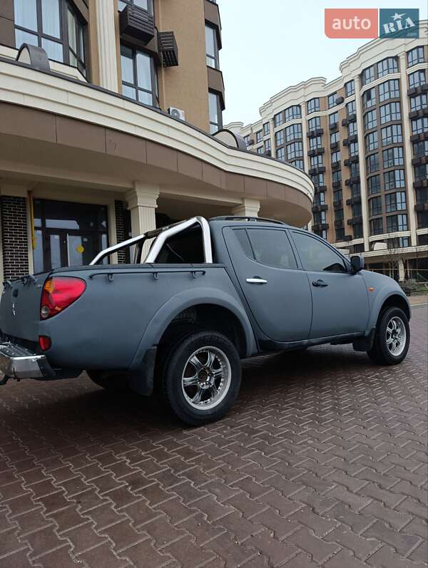 Пікап Mitsubishi L 200 2007 в Києві