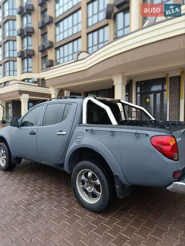 Пікап Mitsubishi L 200 2007 в Києві
