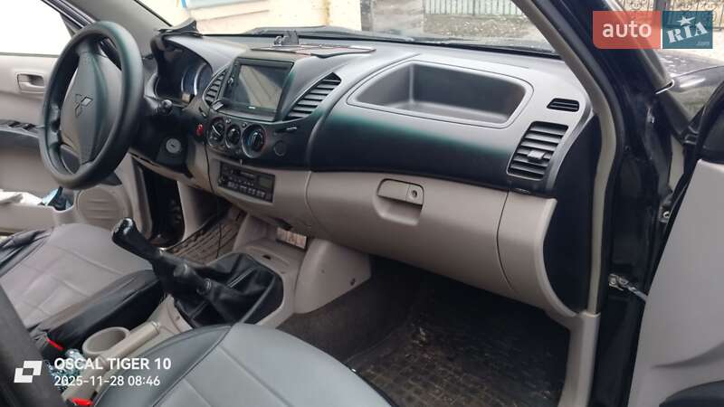 Пикап Mitsubishi L 200 2007 в Черкассах фото 3 Пикап Mitsubishi L 200 2007 в Черкассах