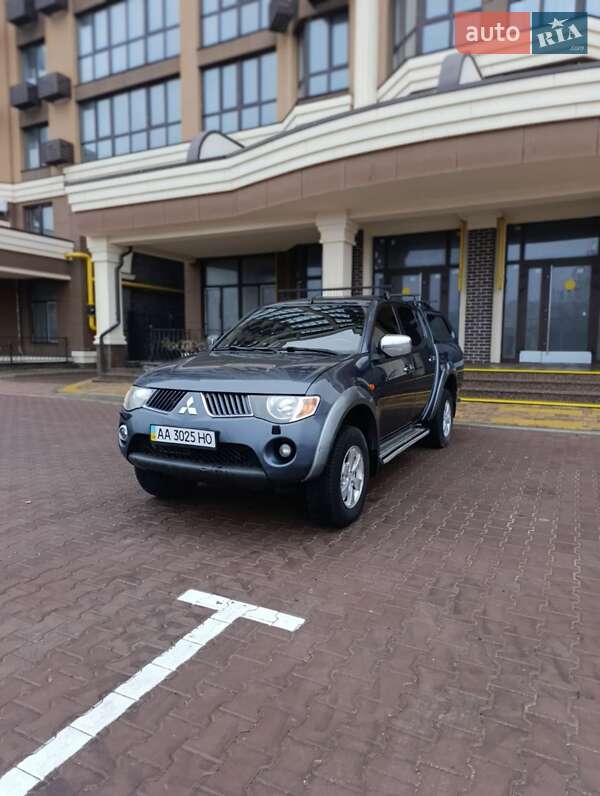 Пікап Mitsubishi L 200 2008 в Києві