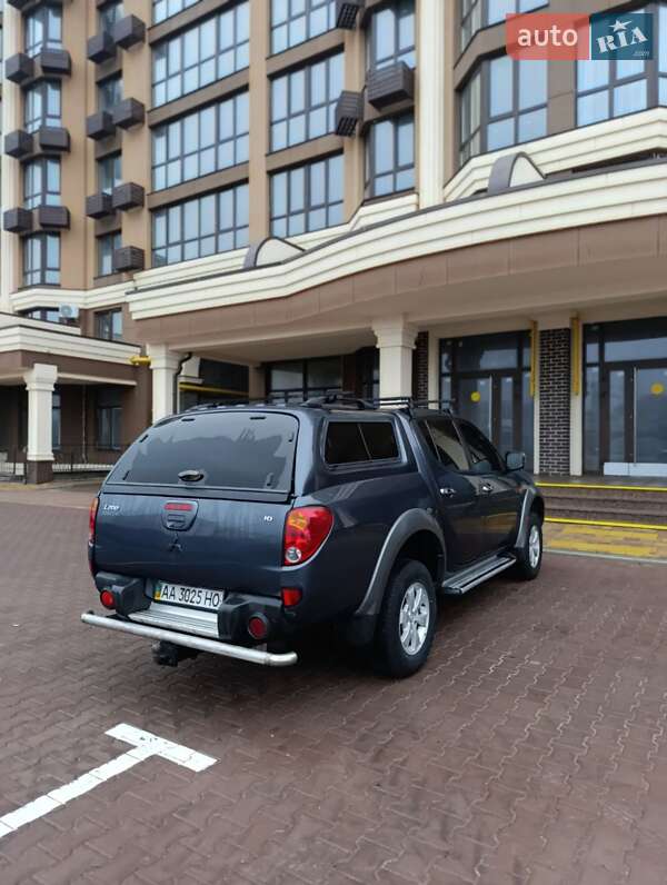 Пікап Mitsubishi L 200 2008 в Києві