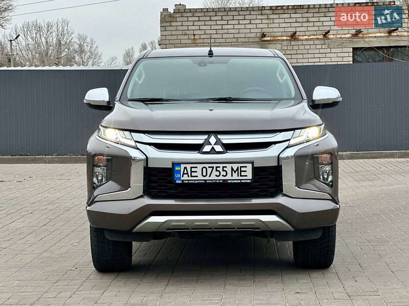 Пікап Mitsubishi L 200 2019 в Дніпрі