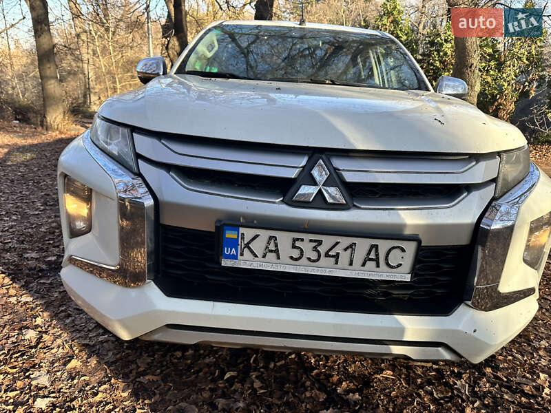 Пикап Mitsubishi L 200 2019 в Киеве