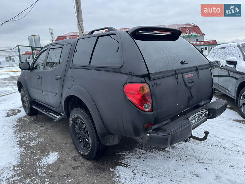 Пикап Mitsubishi L 200 2007 в Киеве