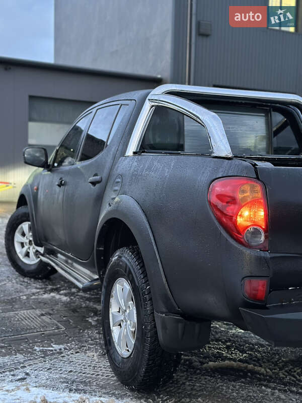 Пикап Mitsubishi L 200 2008 в Голованевске