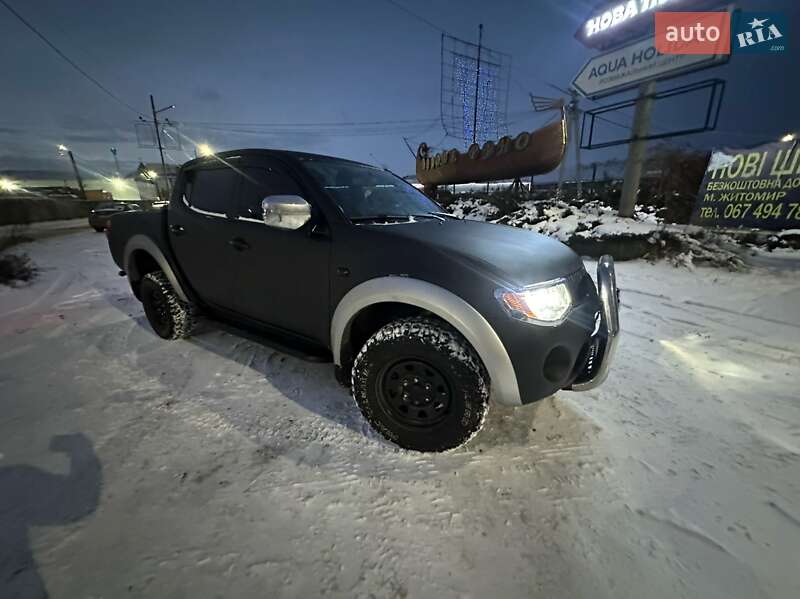 Mitsubishi L 200 2007