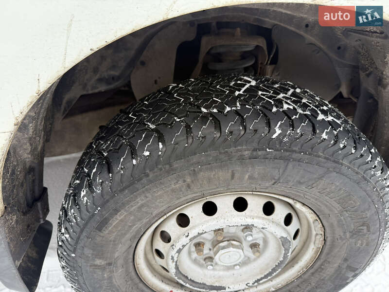 Пікап Mitsubishi L 200 2013 в Луцьку фото 10 Пікап Mitsubishi L 200 2013 в Луцьку