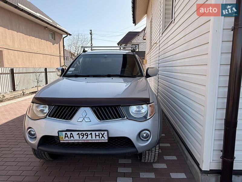Mitsubishi L 200 2008